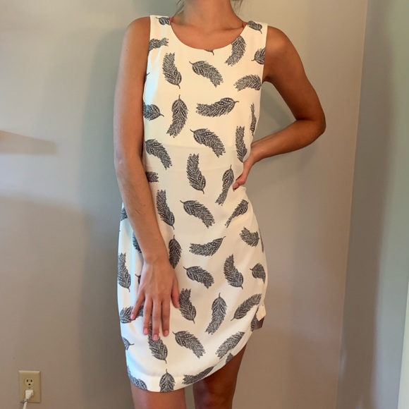 Dress! - Picture 2 of 6